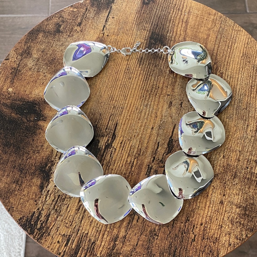 Elegant Silver Necklace